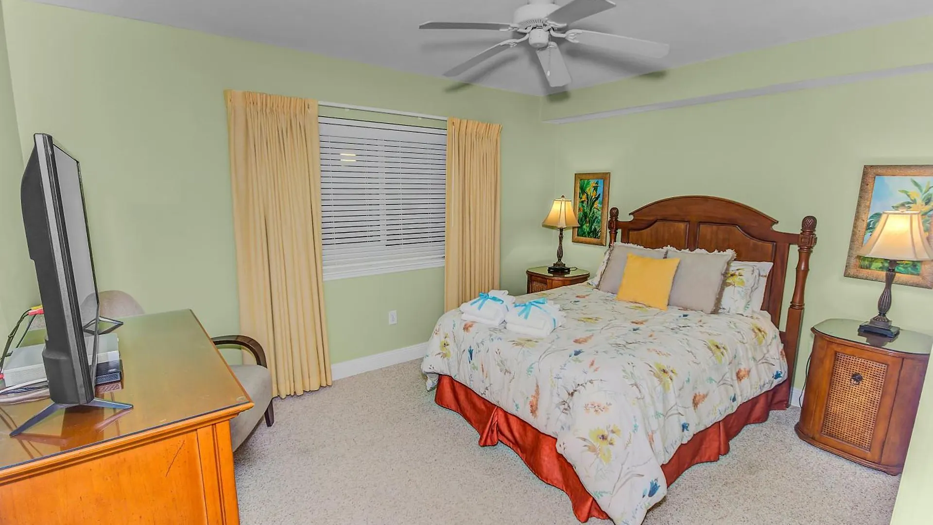 Σπίτι διακοπών Emerald Beach Resort Condo-Gulf Front+Beach Access! Beach Chair Service! Panama City Beach