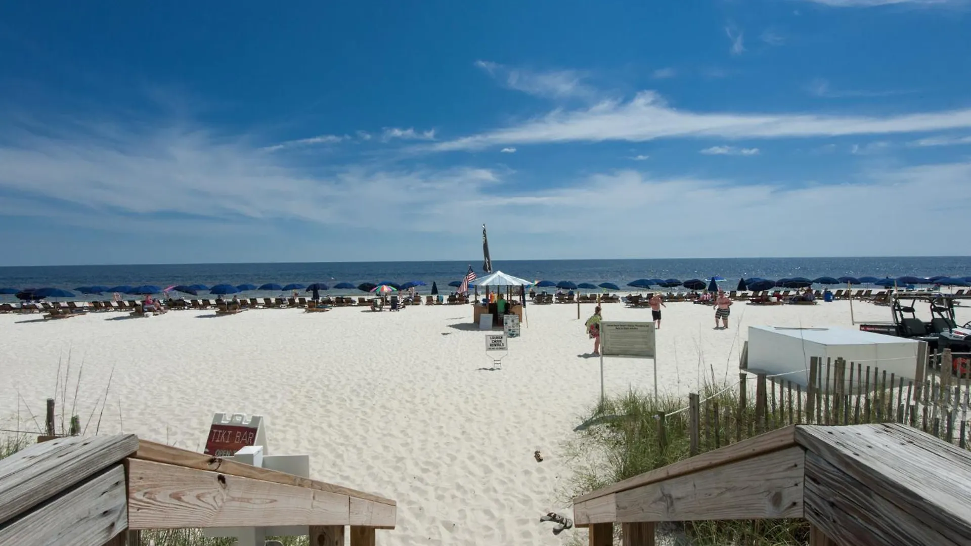 Emerald Beach Resort Condo-Gulf Front+Beach Access! Beach Chair Service! Panama City Beach